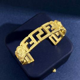 Picture of Versace Bracelet _SKUVersaceXFendibracelet092210216782